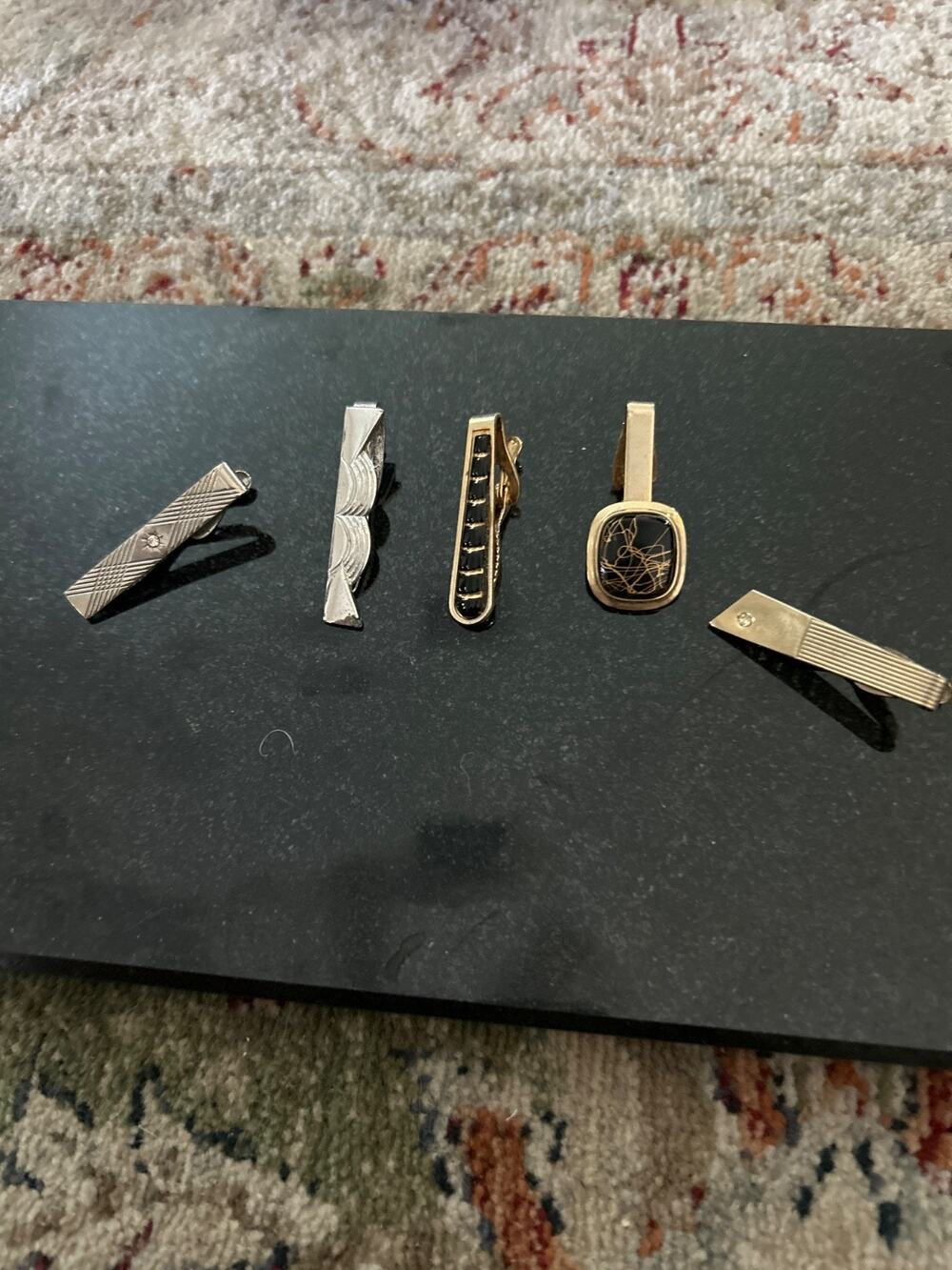 Lot of Vintage Tie Clips (5)